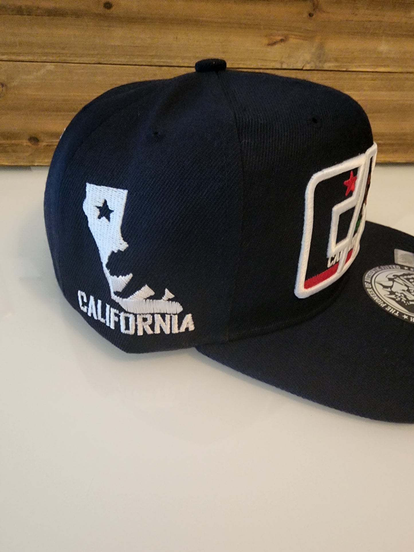 Flat Bill Trucker Hat "CALI"