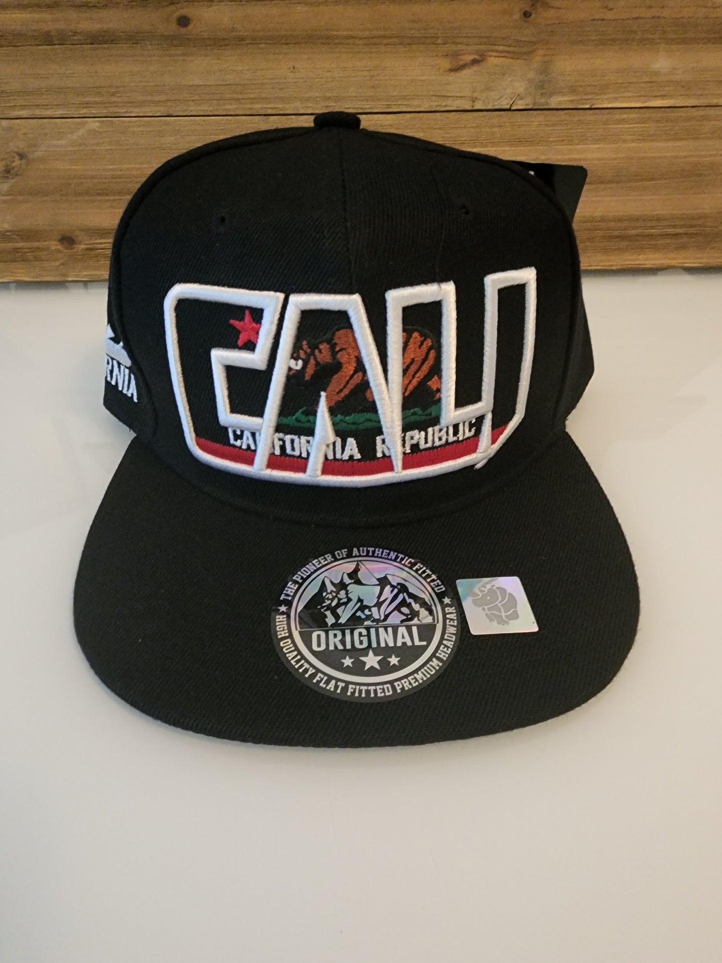 Flat Bill Trucker Hat "CALI"